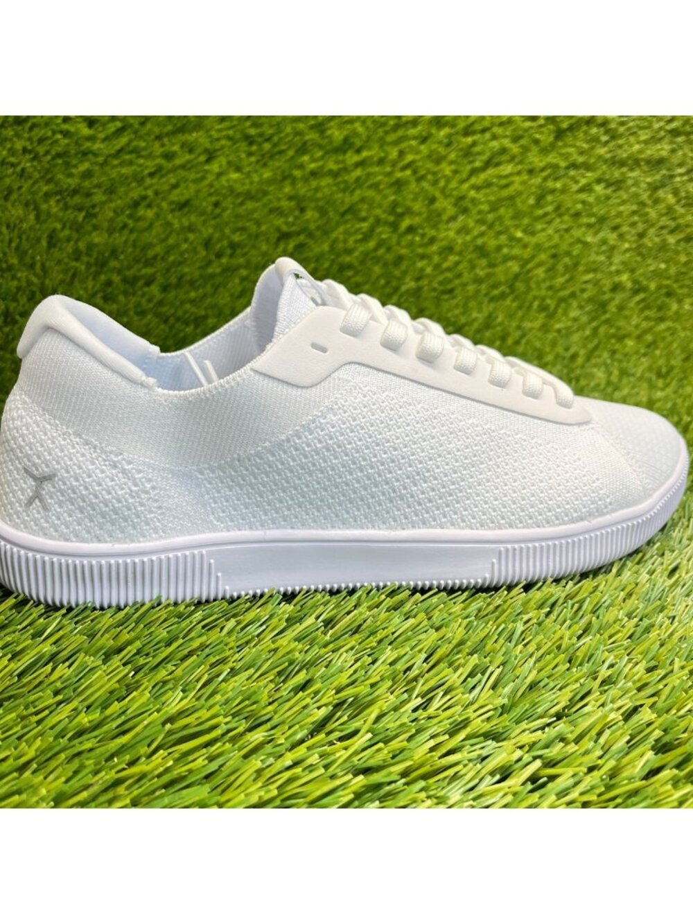 Flux Footwear Adapt Trainer White Mens Size 8 Athletic Knit Shoes Sneakers